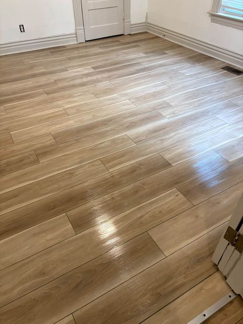 Laminate wood-look floor